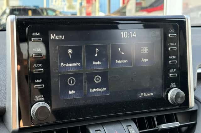 Toyota RAV4 (2022) thumbnail 16