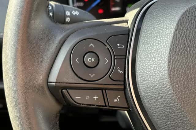 Toyota RAV4 (2022) thumbnail 18