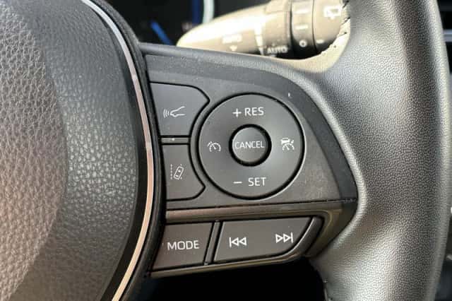 Toyota RAV4 (2022) thumbnail 19