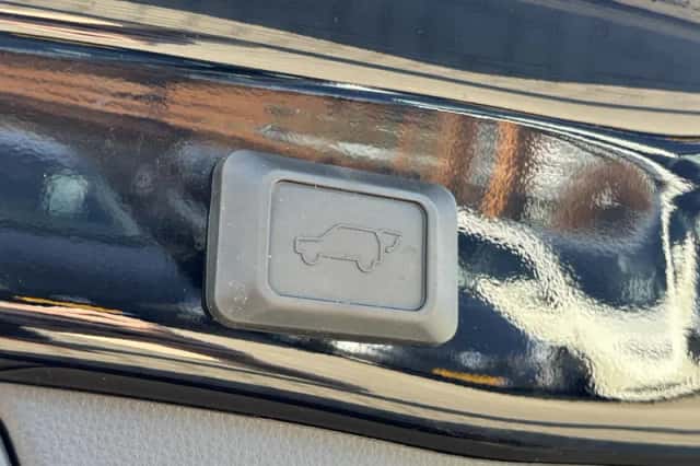 Toyota RAV4 (2022) thumbnail 22