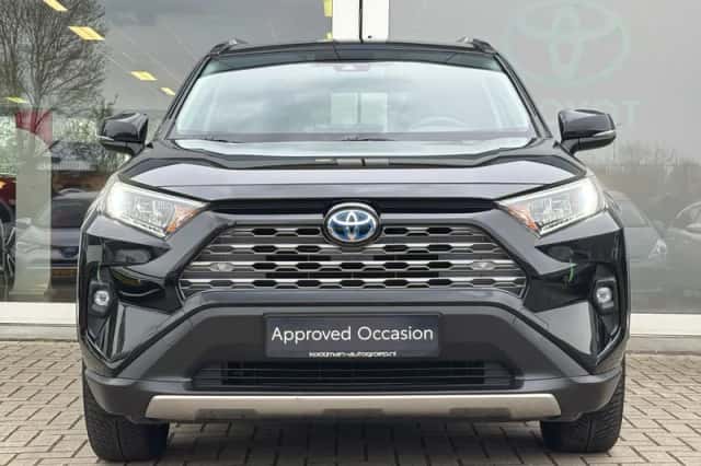Toyota RAV4 (2022) thumbnail 6