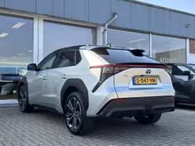 Toyota bZ4X (2023) thumbnail 11