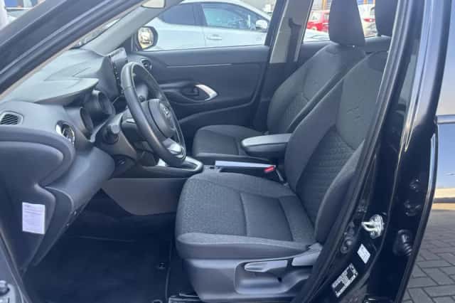 Toyota Yaris Cross (2023) thumbnail 11