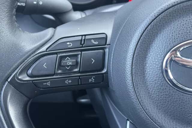 Toyota Yaris Cross (2023) thumbnail 25