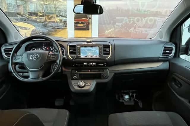 Toyota Proace (2023) thumbnail 2