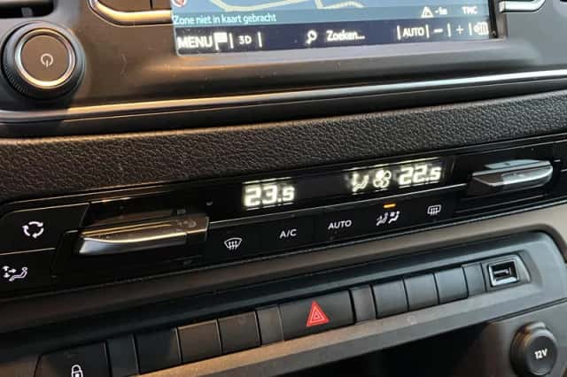 Toyota Proace (2023) thumbnail 3