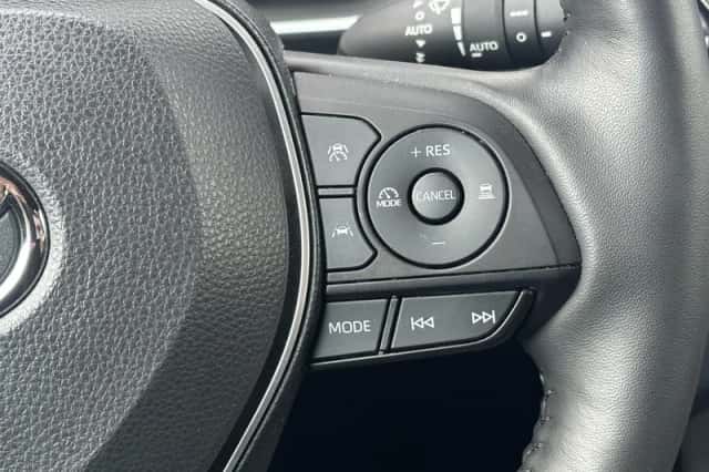 Toyota Corolla (2023) thumbnail 19