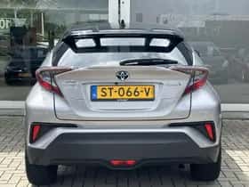 Toyota C-HR (2018) thumbnail 13