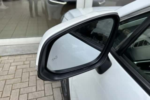 Toyota Corolla (2024) thumbnail 27