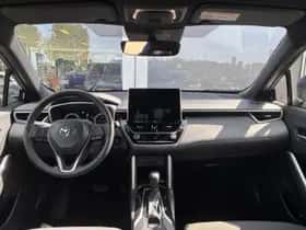 Toyota Corolla (2024) thumbnail 2