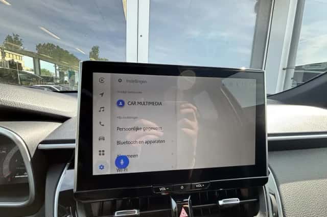 Toyota Corolla (2024) thumbnail 16