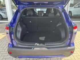 Toyota Corolla (2024) thumbnail 24