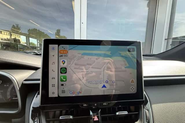 Toyota Corolla (2024) thumbnail 8