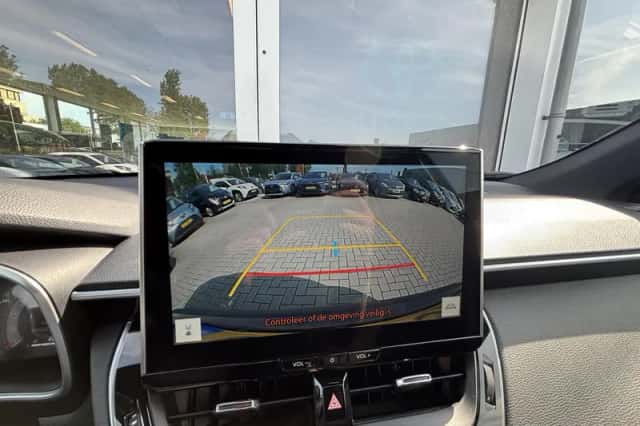 Toyota Corolla (2024) thumbnail 9