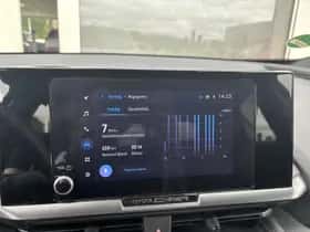 Toyota C-HR (2024) thumbnail 17