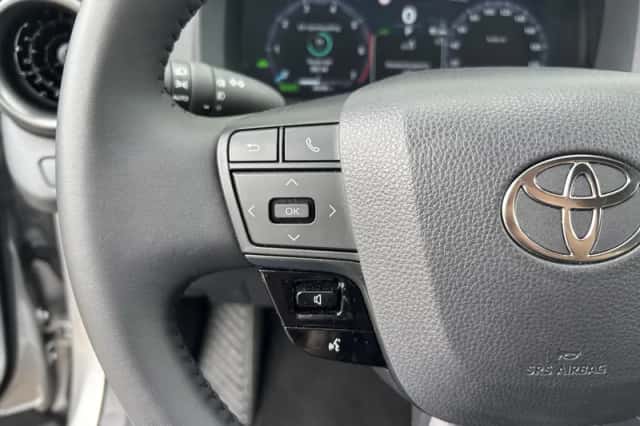 Toyota C-HR (2024) thumbnail 20