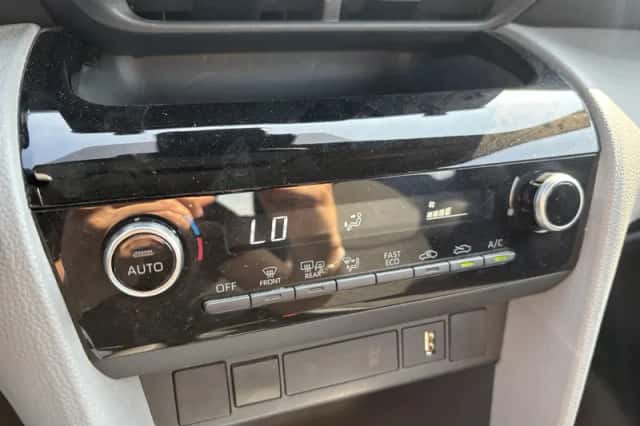 Toyota Yaris Cross (2022) thumbnail 4