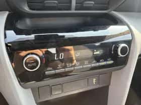 Toyota Yaris Cross (2022) thumbnail 4