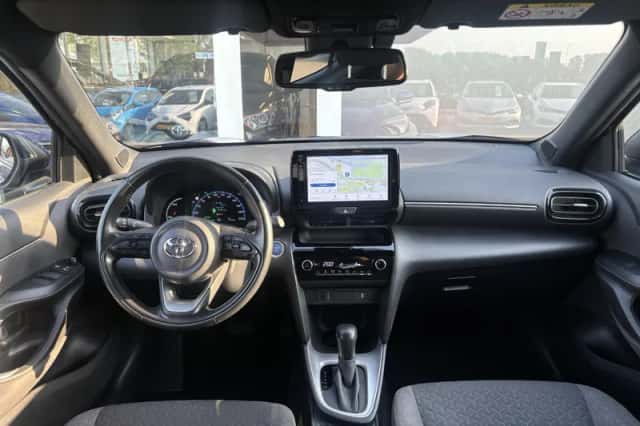 Toyota Yaris Cross (2022) thumbnail 2