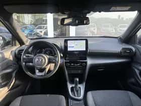 Toyota Yaris Cross (2022) thumbnail 2