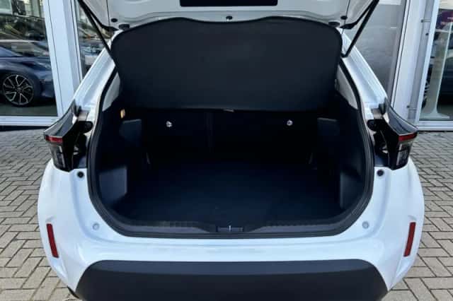 Toyota Yaris Cross (2024) thumbnail 21