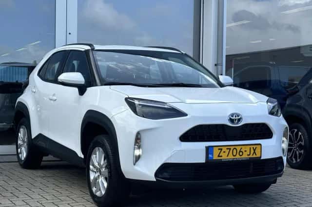 Toyota Yaris Cross (2024) thumbnail 5
