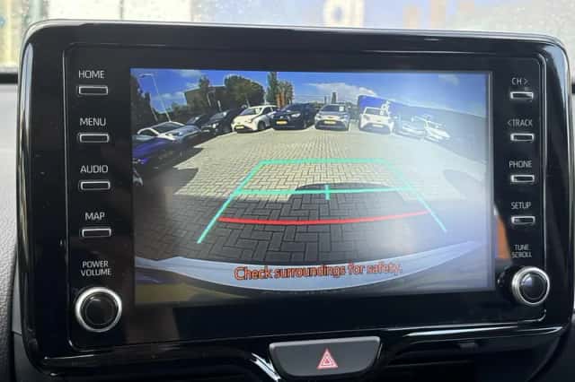 Toyota Yaris Cross (2024) thumbnail 9