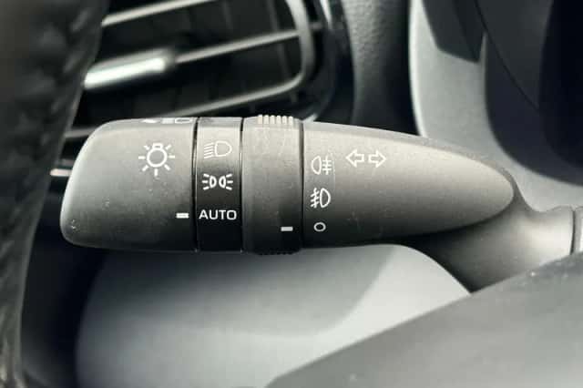 Toyota Yaris Cross (2024) thumbnail 21
