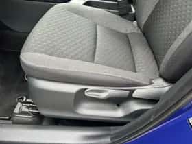 Toyota Yaris Cross (2024) thumbnail 29