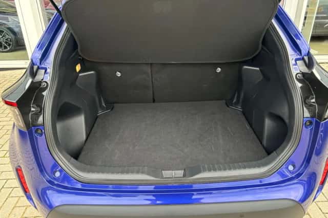 Toyota Yaris Cross (2024) thumbnail 30