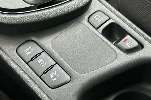 Toyota Yaris Cross (2024) thumbnail 36
