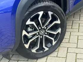 Toyota Yaris Cross (2024) thumbnail 5