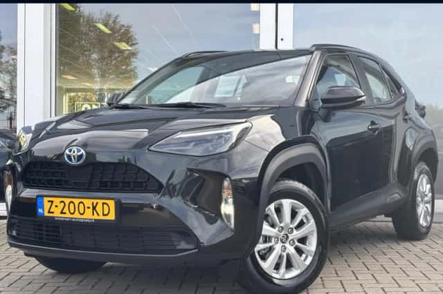 Toyota Yaris Cross (2024) thumbnail 1