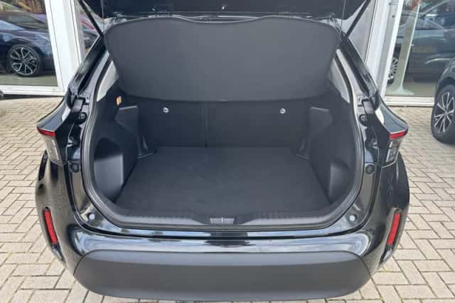 Toyota Yaris Cross (2024) thumbnail 25