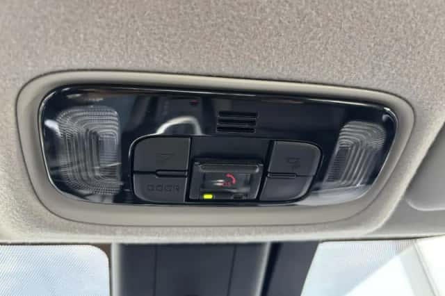 Toyota Yaris Cross (2024) thumbnail 31