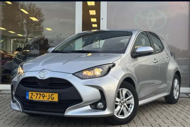 Toyota Yaris (2024) thumbnail 1