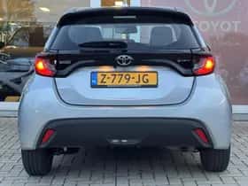 Toyota Yaris (2024) thumbnail 11