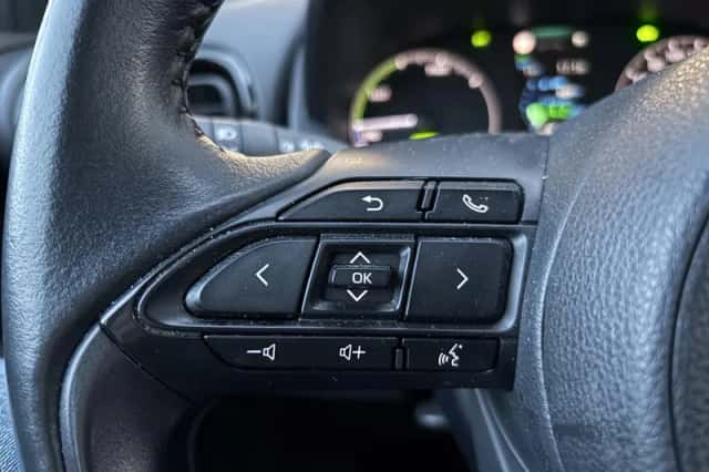 Toyota Yaris (2024) thumbnail 15