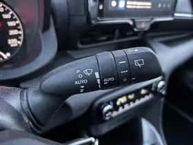 Toyota Yaris (2024) thumbnail 18