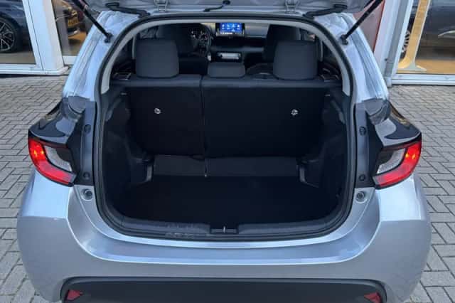 Toyota Yaris (2024) thumbnail 21