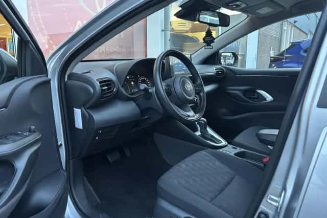 Toyota Yaris (2024) thumbnail 22