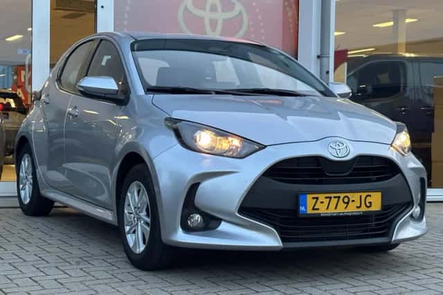 Toyota Yaris (2024) thumbnail 5