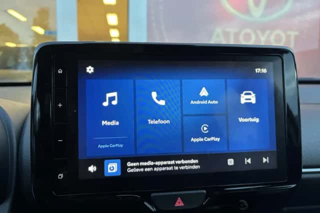 Toyota Yaris (2024) thumbnail 9