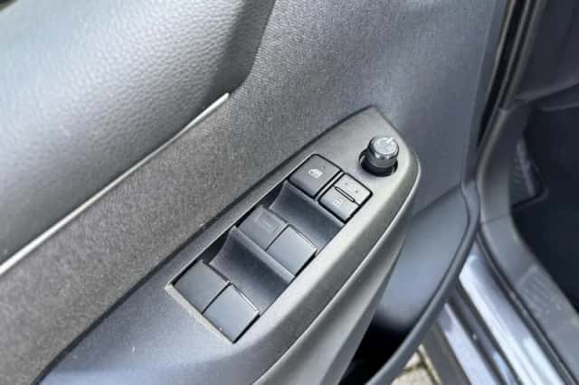 Toyota Yaris (2024) thumbnail 27