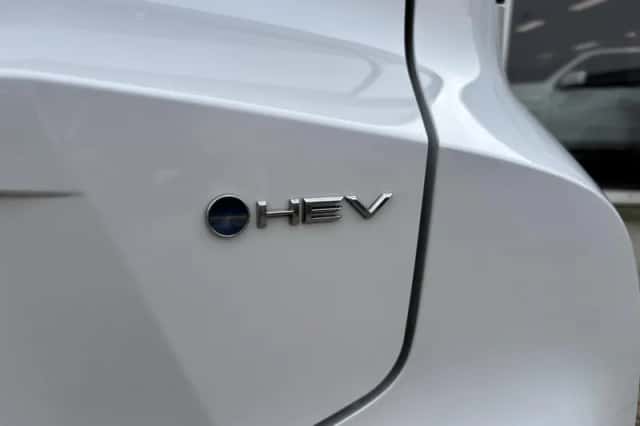 Toyota C-HR (2024) thumbnail 26