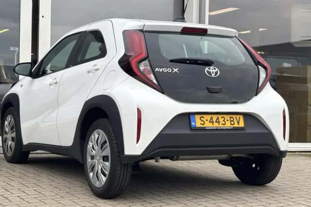 Toyota Aygo (2023) thumbnail 13