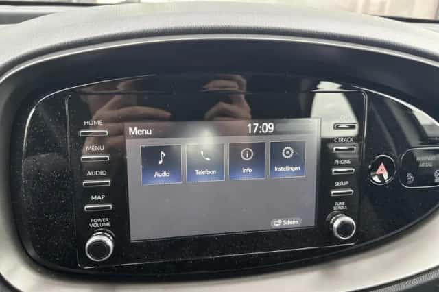Toyota Aygo (2023) thumbnail 16