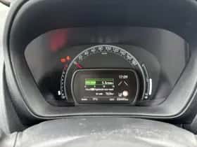 Toyota Aygo (2023) thumbnail 3