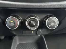 Toyota Aygo (2023) thumbnail 4
