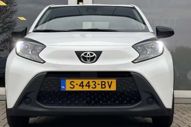 Toyota Aygo (2023) thumbnail 6